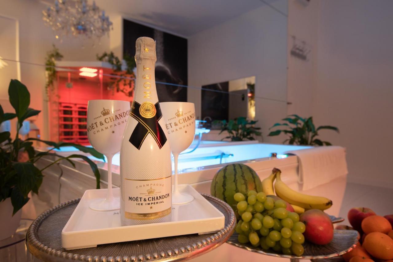 Apartament Sensual Sauna&Jacuzzi Poznan Stare Miasto エクステリア 写真